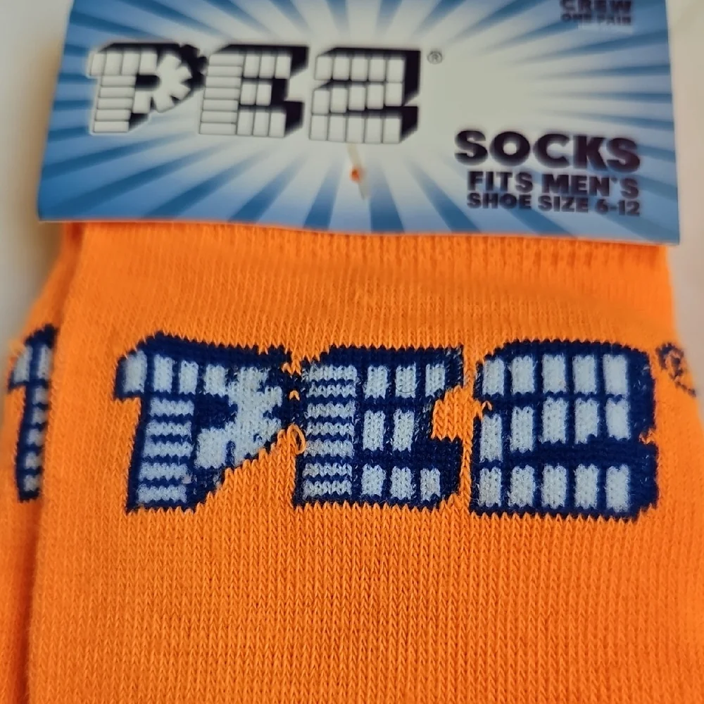 PEZ Mens Graphic Crew Socks 6-12 NWT